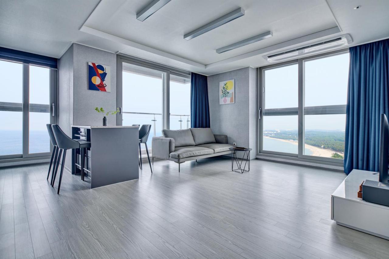 Gangneung Chonpines Ocean Suites Hotel Exterior foto