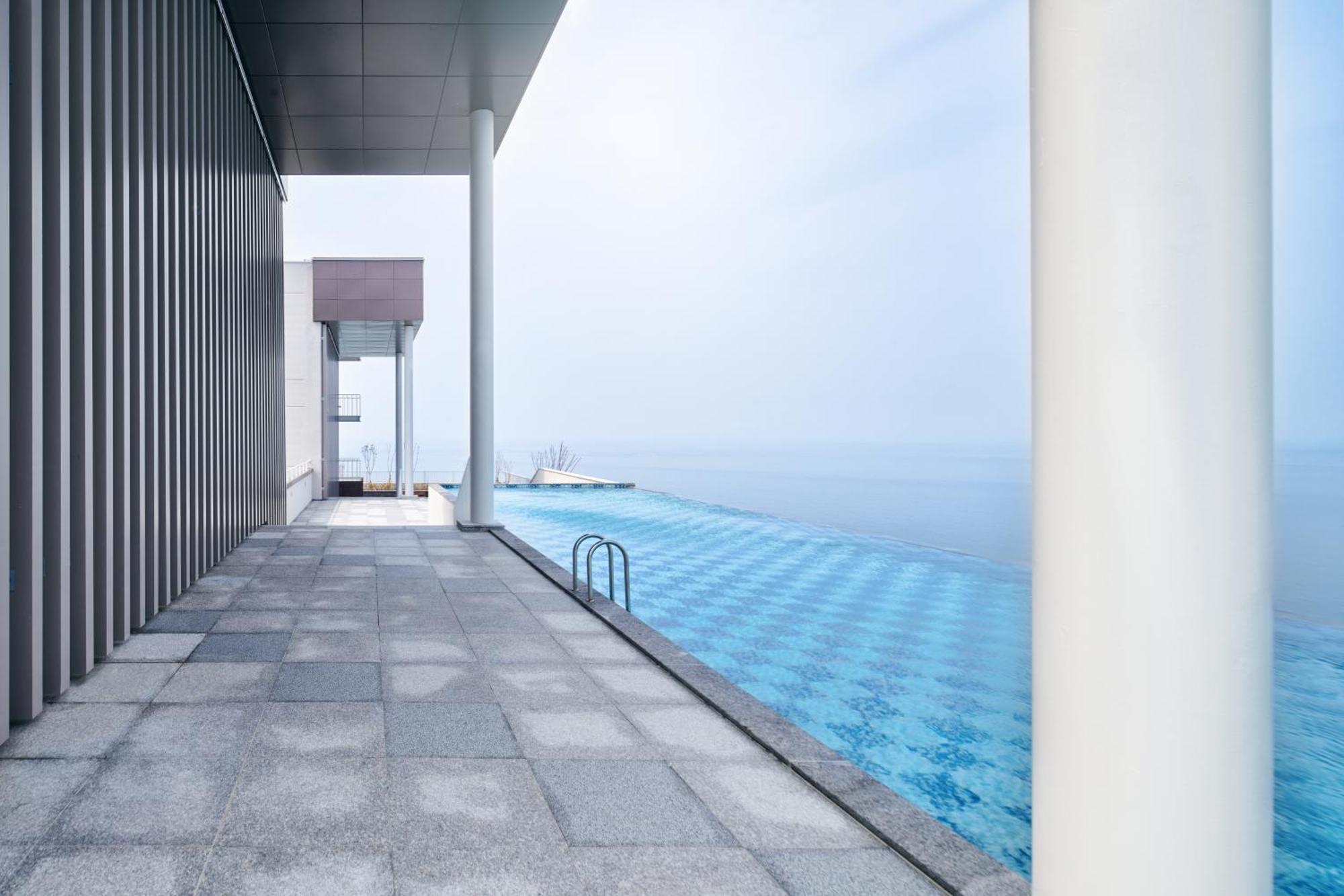 Gangneung Chonpines Ocean Suites Hotel Exterior foto